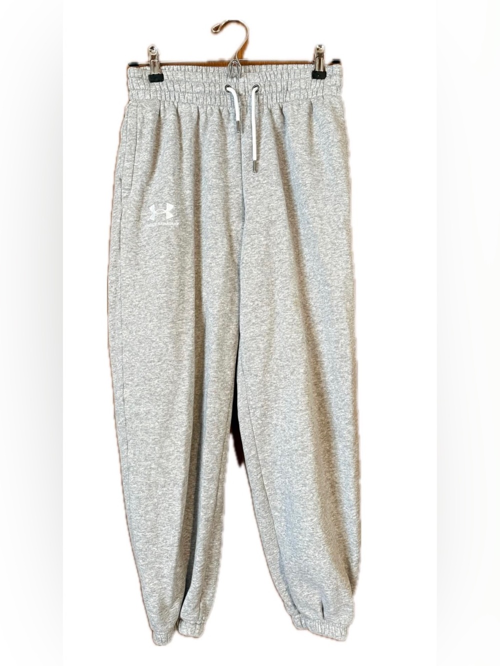 Under Armour Women’s Light Gray Heather Joggers